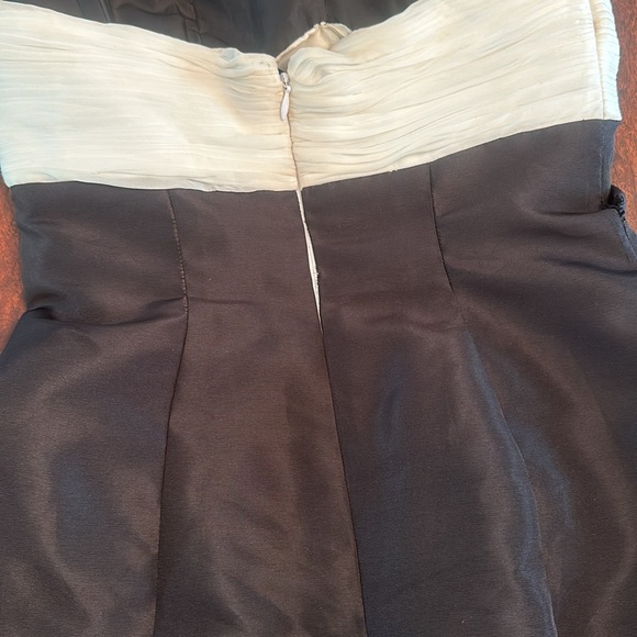 Sherri Hill 56058, size 0, ivory/black - Picture 9 of 13